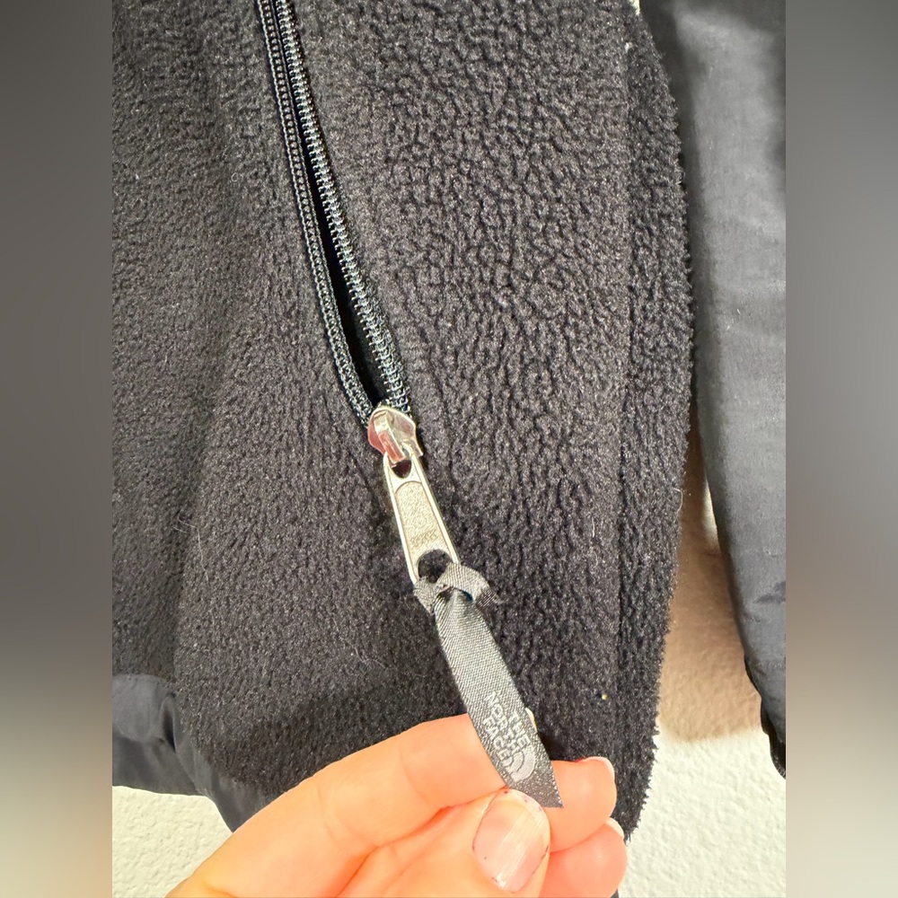 The North Face Jacket Zip Up Black Fleece Coat Weather Resistant Youth Girl L - Picture 2 of 9
